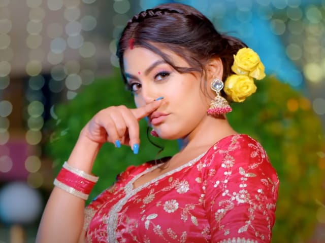 New Bhojpuri song 'Mehri Ke Nakhara' released, Hasina wreaked havoc dance New Bhojpuri song 'Mehri Ke Nakhara' released, Hasina wreaked havoc dance