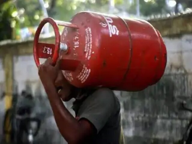 WhatsApp पर Hi लिखकर भेजें और चुटकी बजाते ही बुक हो जाएगा Gas Cylinder, जानें