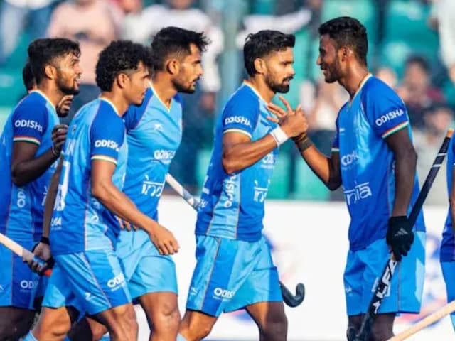 FIH Pro League: नीदरलैंड से फिर भिड़ने उतरेगी भारतीय टीम, 9 जून को मैच FIH Pro League: नीदरलैंड से फिर भिड़ने उतरेगी भारतीय टीम, 9 जून को मैच