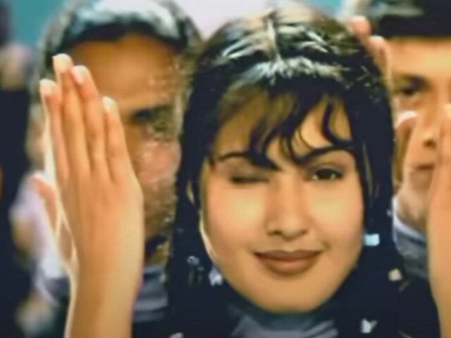 25 -year -old blockbuster song with background dancer was a popular actress