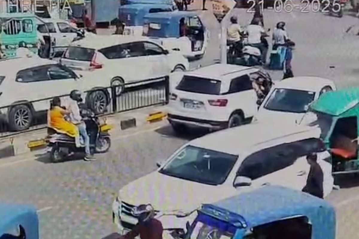 पहले मारा थप्पड़, फिर इंस्पेक्टर ने लेफ्टिनेंट कर्नल के पैर पर चढ़ा दी गाड़ी...
