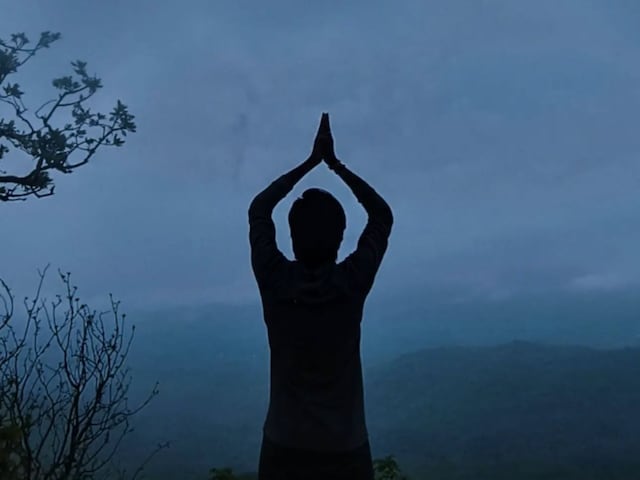 अहमदाबाद प्लेन क्रैश के बाद से गायब है फिल्म डायरेक्टर, पत्नी की बातें सबको चौंका रही, क्या जल्द सच आएगा सामने? अहमदाबाद प्लेन क्रैश के बाद से गायब है फिल्म डायरेक्टर, पत्नी की बातें सबको चौंका रही, क्या जल्द सच आएगा सामने?