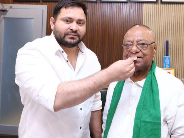 मंडल वाला दांव NDA को करेगा नुकसान... इस 'ब्रह्मास्त्र' को नीतीश झेल पाएंगे? मंडल वाला दांव NDA को करेगा नुकसान... इस 'ब्रह्मास्त्र' को नीतीश झेल पाएंगे?