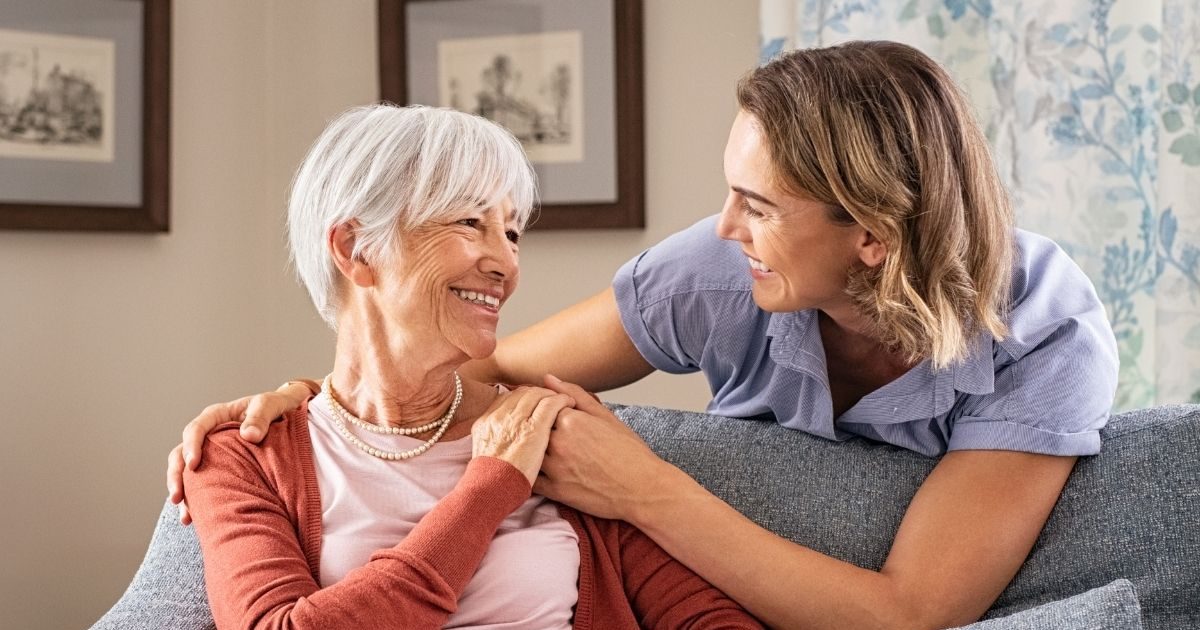 Self Care After 50: मम्‍मी को बताएं खुद का वो कैसे रखें ख्‍याल, तभी रहेंगी हेल्‍दी-हैप्‍पी, आप भी रहेंगे चिंता फ्री
