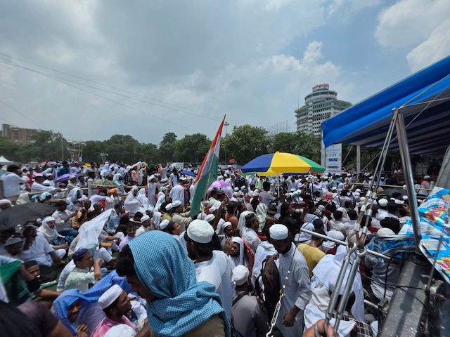 ओवैसी नहीं, ये दल दे सकते हैं महागठबंधन को झटका, AIMIM के ऑफर की इनसाइड स्टोरी ओवैसी नहीं, ये दल दे सकते हैं महागठबंधन को झटका, AIMIM के ऑफर की इनसाइड स्टोरी