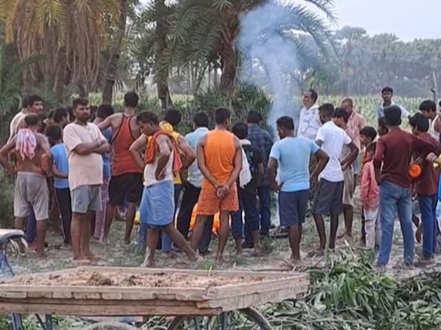 PMCH की लापरवाही पर मंगल पांडे ने तोड़ी चुप्पी, बनाई कमिटी PMCH की लापरवाही पर मंगल पांडे ने तोड़ी चुप्पी, बनाई कमिटी