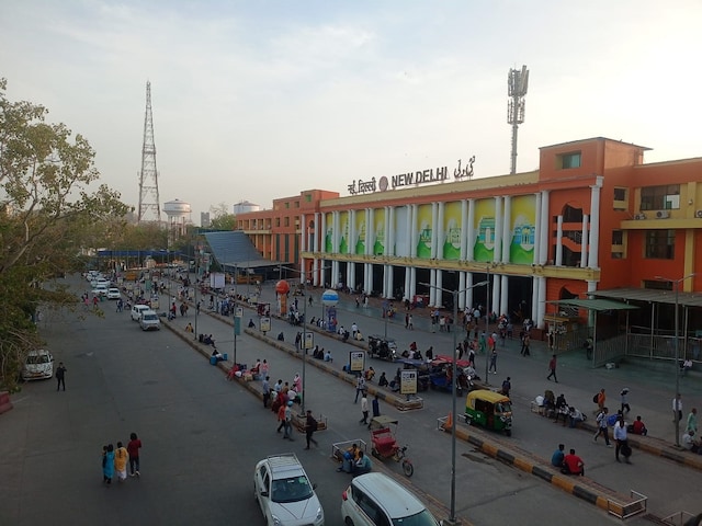 नई दिल्ली स्टेशन में हो रहा बदलाव, यहां से ट्रेन पकड़ने से पहले जान लें! नई दिल्ली स्टेशन में हो रहा बदलाव, यहां से ट्रेन पकड़ने से पहले जान लें!