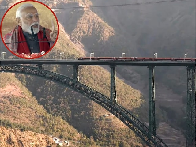 पीएम मोदी पहलगाम अटैक के बाद पहली बार जम्मू-कश्मीर के दौरे पर पीएम मोदी पहलगाम अटैक के बाद पहली बार जम्मू-कश्मीर के दौरे पर