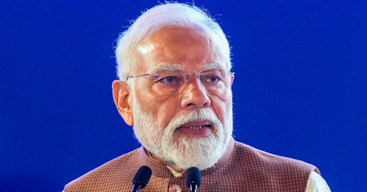 Breaking News Live Today: कश्‍मीर में NIA की 31 लोकेशन पर रेड, असम में बाढ़ से अभी तक 14 की मौत | breaking news live today prime minister narendra modi jammu kashmir visit isi agent nexus national event latest updates