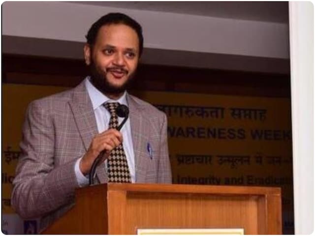 कौन हैं ED के स्पेशल डायरेक्टर IRS सत्यव्रत? जिनका कार्यकाल अचानक घटाया गया कौन हैं ED के स्पेशल डायरेक्टर IRS सत्यव्रत? जिनका कार्यकाल अचानक घटाया गया