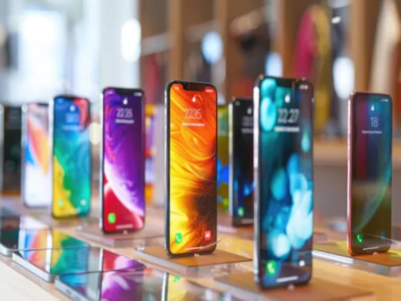 Upcoming Smartphone in July: 20,000 रुपये से 2 लाख रुपये तक, जुलाई में लॉन्च होने वाले हैं ये नए फोन Upcoming Smartphone in July: 20,000 रुपये से 2 लाख रुपये तक, जुलाई में लॉन्च होने वाले हैं ये नए फोन