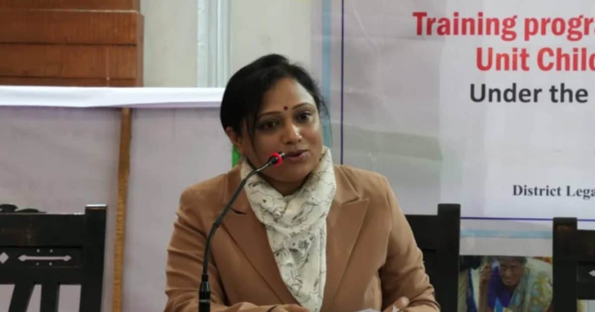 LGBTQ+ प्राइड परेड में हिस्‍सा लेने का ऐलान कर सबको चौंकाया, जानें कौन हैं पुणे की डिस्ट्रिक्‍ट जज सोनल पाटिल | who is district judge sonal s patil co lead pune lgbtq pride parade