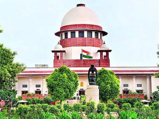 16 की दुल्हन, 36 का दूल्हा, फिर हुआ बड़ा कांड, अब सुप्रीम कोर्ट का आया आदेश 16 की दुल्हन, 36 का दूल्हा, फिर हुआ बड़ा कांड, अब सुप्रीम कोर्ट का आया आदेश