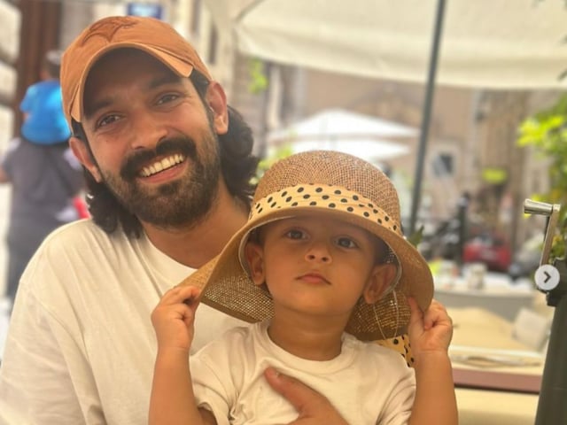 Vikrant Massey shared a beautiful picture with a boon, said- 'Just a little mischief