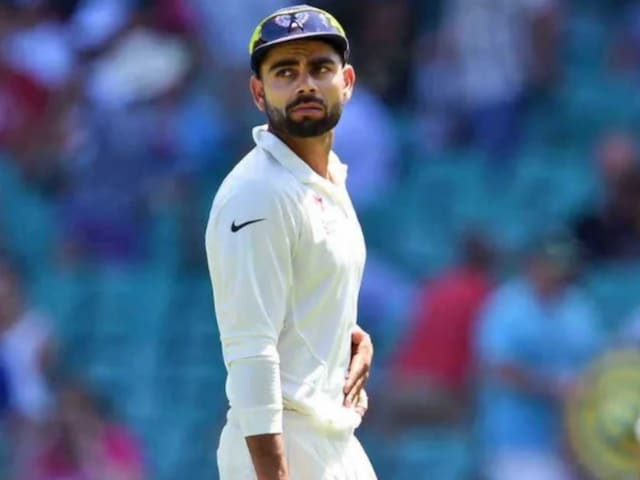 विराट कोहली संन्यास तोड़कर टेस्ट में कर सकते हैं वापसी, अगर इंग्लैंड में... विराट कोहली संन्यास तोड़कर टेस्ट में कर सकते हैं वापसी, अगर इंग्लैंड में...