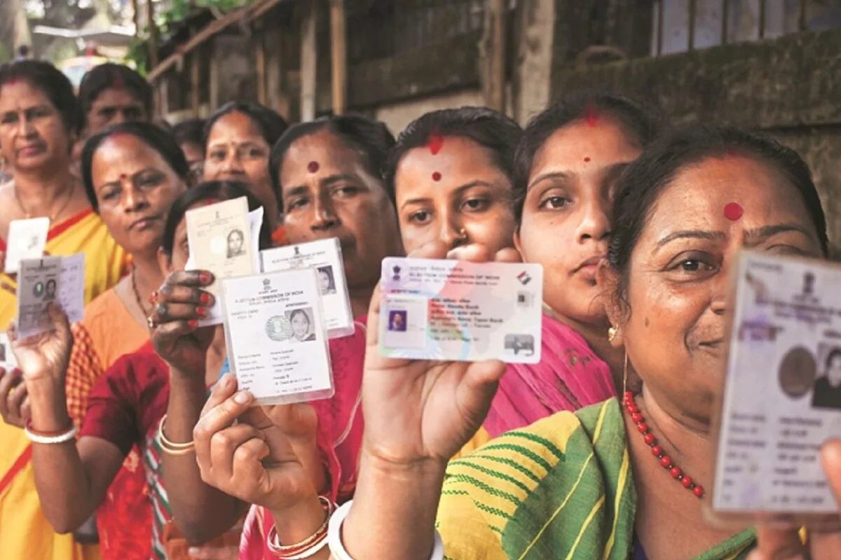 बिहार में वोट चोरी का आरोप, दरभंगा में एक से ज्यादा बूथ पर 655 लोगों के नाम