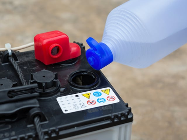 When should the water be poured in the inverter battery? 90% people do not know the right way! When should the water be poured in the inverter battery? 90% people do not know the right way!