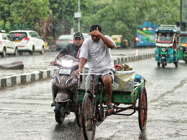 दिल्‍ली-NCR में मानसून की आहट, बंगाल की खाड़ी से लेकर अरब सागर तक में हलचल