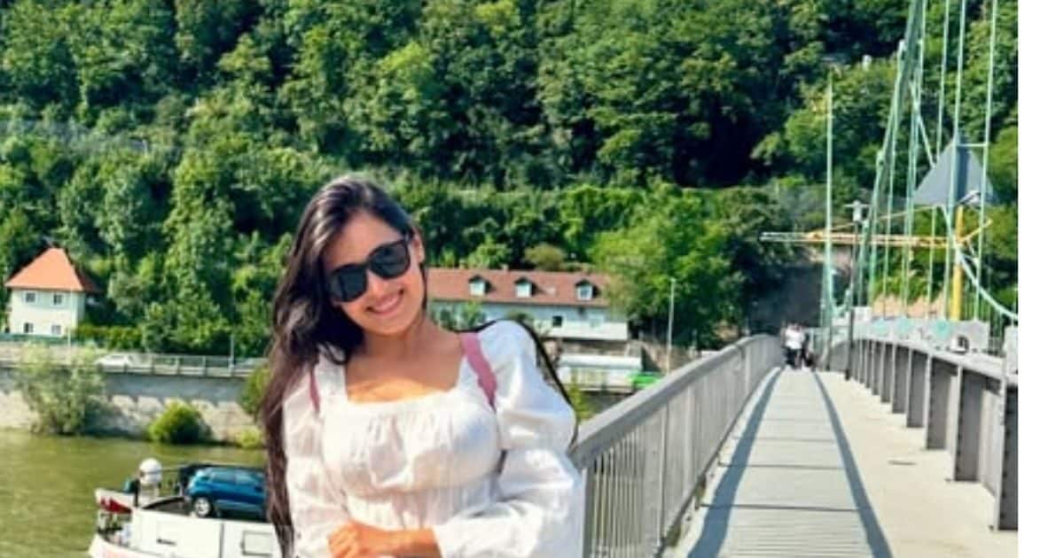 In the biopic of MS Dhoni, not only Kiara, this 29-year-old heroine also played a special role, disappeared after 1 movie