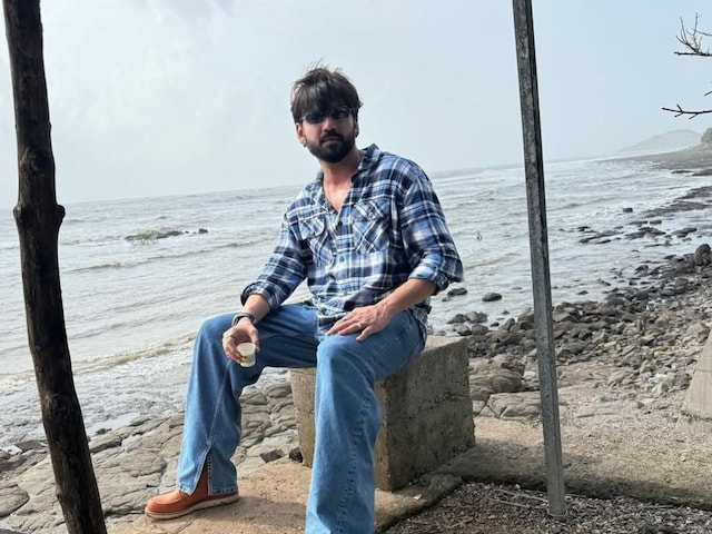 उधर जहीर इकबाल अलीबाग में ‘चाय पानी’ का ले रहे मजा, इधर पत्नी सोनाक्षी सिन्हा का कमेंट खींच रहा ध्यान
