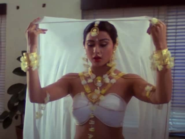 Amitabh-Shashi's film in which the heroine refused to wear a bikini Amitabh-Shashi's film in which the heroine refused to wear a bikini