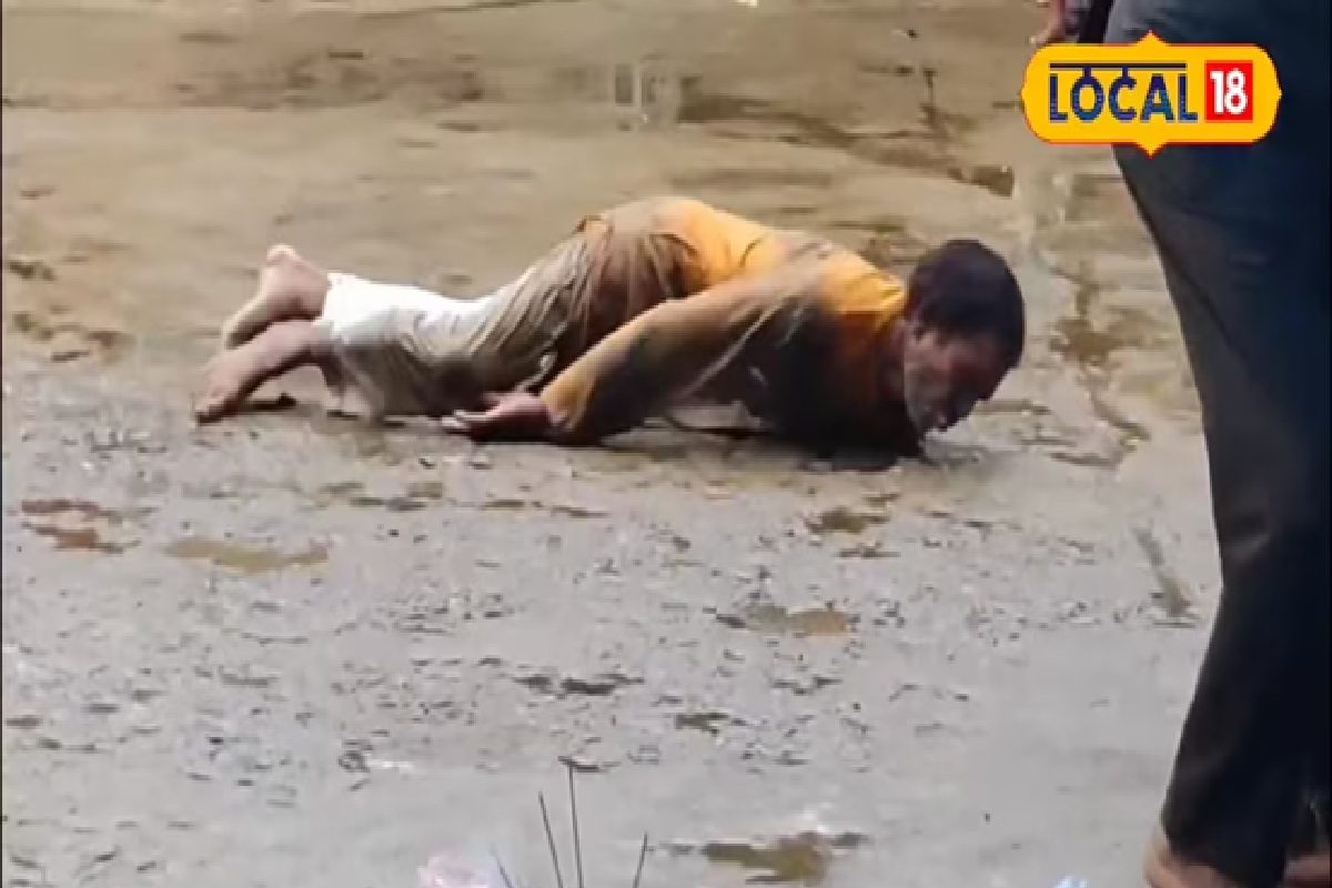 पुजारी ने मंत्र पढ़ा और सांप की तरह रेंगने लगे लोग, क्या है ये 'नगमत' परंपरा?