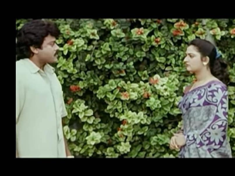 വരം (1993), മാന്ത്രിക മാന്ത്രിക (1996), ഉല്ലാസപ്പൂങ്കാറ്റ് (1997), മായപ്പൊന്മാൻ (1997), ഇക്കരെയാണെന്റെ ഇക്കരെയാണെന്റെ (1997), പ്രണയ നിലാവ് (2000) തുടങ്ങിയ തുടങ്ങിയ മോഹിനിക്ക് മോഹിനിക്ക് മോഹിനിക്ക് ശബ്ദം ശബ്ദം നൽകിയത് കാവ്യാ മാധവന്റെ ശബ്ദമായി മലയാള സിനിമയിൽ ശ്രീജ രവിയാണ് രവിയാണ് പിൽക്കാലത്ത്, മലയാളം ടി.വി. ഷോയിൽ എത്തിയപ്പോൾ മാത്രമാണ് പലരും മോഹിനിയുടെ യഥാർത്ഥ സ്വരം കേൾക്കുന്നത് വരം (1993), മാന്ത്രിക മാന്ത്രിക (1996), ഉല്ലാസപ്പൂങ്കാറ്റ് (1997), മായപ്പൊന്മാൻ (1997), ഇക്കരെയാണെന്റെ ഇക്കരെയാണെന്റെ (1997), പ്രണയ നിലാവ് (2000) തുടങ്ങിയ തുടങ്ങിയ മോഹിനിക്ക് മോഹിനിക്ക് മോഹിനിക്ക് ശബ്ദം ശബ്ദം നൽകിയത് കാവ്യാ മാധവന്റെ ശബ്ദമായി മലയാള സിനിമയിൽ ശ്രീജ രവിയാണ് രവിയാണ് പിൽക്കാലത്ത്, മലയാളം ടി.വി. ഷോയിൽ എത്തിയപ്പോൾ മാത്രമാണ് പലരും മോഹിനിയുടെ യഥാർത്ഥ സ്വരം കേൾക്കുന്നത്