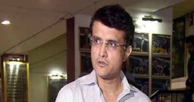 सौरव गांगुली ने कहा कि विश्व कप में वरुण चक्रवर्ती टीम इंडिया के लिए अहम खिलाड़ी होंगे. 