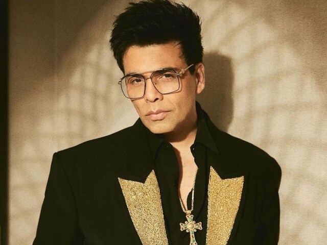 Troll told Karan Johar 'Daijan of Napo Kid', producer gave a befitting reply