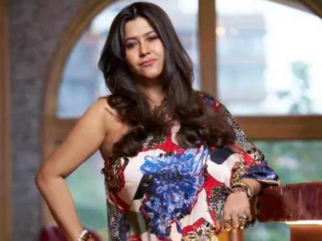 Ekta Kapoor accused of filmmaker, said- '1 girl with 3 people ...' Ekta Kapoor accused of filmmaker, said- '1 girl with 3 people ...'