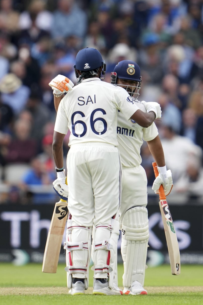 Sai Sudarshan, Sai Sudarshan record, Sai Sudarshan score 61, Sai Sudarshan half century, Sai Sudarshan Manchester test half century, IND vs ENG, India vs England 4th Test, Sai Sudarshan creats history, Sai Sudarshan batting England test, साई सुदर्शन, भारत बनाम इंग्लैंड