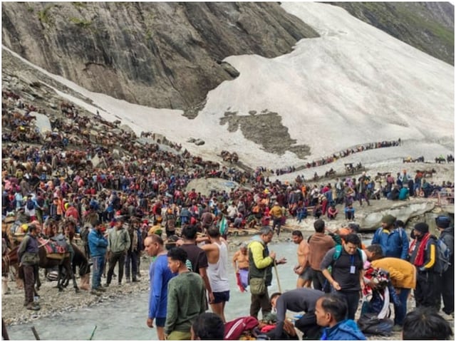  4 दिन में 70 हजार से ज्यादा लोगों ने किए बाबा बर्फानी के दर्शन