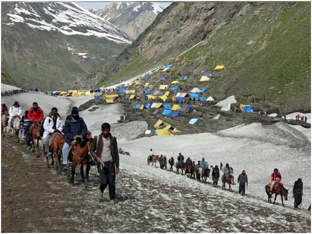 अमरनाथ यात्रा में हाई अलर्ट का आदेश, अब तक 1 लाख से ज्यादा लोगों ने किए दर्शन