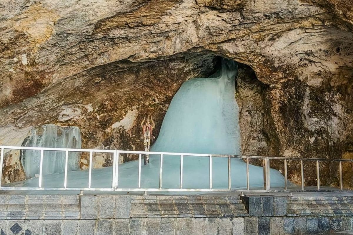 अमरनाथ यात्रा में उमड़ा जनसैलाब अब तक कितनों किया बाबा बर्फानी का दर्शन
