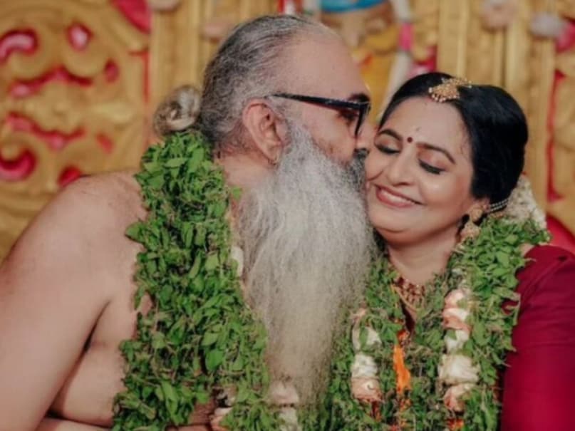 Divya Sreedhar, Kriss Venugopal, Divya Sreedhar daughter maya, Cyberbullying Divya Sreedhar, Maya's Higher Education, Divya Sreedhar family, दिव्या श्रीधर, दिव्या श्रीधर की बेटी, दिव्या श्रीधर और क्रिस वेणुगोपाल, क्रिस वेणुगोपाल 