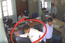 पेपर कहां है, हवा में लिख रहा था...? और फिर कलेक्टर ने जड़ दिया जोर का थप्पड़