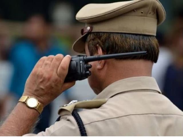 अपने ही होमगार्ड जवान के पीछे क्यों पड़ी है पटना बाईपास थाना की पुलिस? अपने ही होमगार्ड जवान के पीछे क्यों पड़ी है पटना बाईपास थाना की पुलिस?