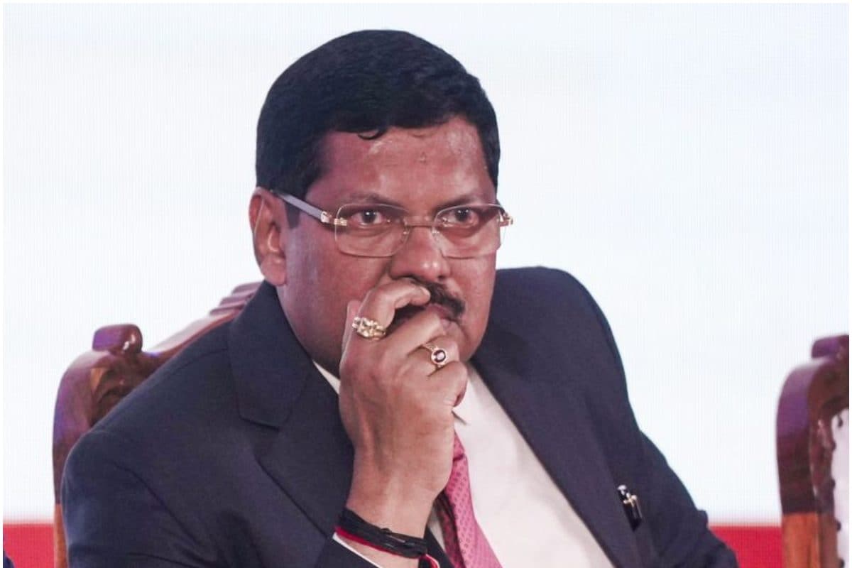 अदालतों में सरकार को दखल देना चाहिए CJI गवई ने याद दिलाई आंबेडकर की वो बात