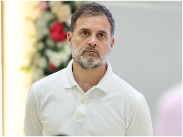 जब राहुल ने राजनीति में खेली 'क्रिकेट', बताया- कांग्रेस चुनाव क्यों हार रही? जब राहुल ने राजनीति में खेली 'क्रिकेट', बताया- कांग्रेस चुनाव क्यों हार रही?