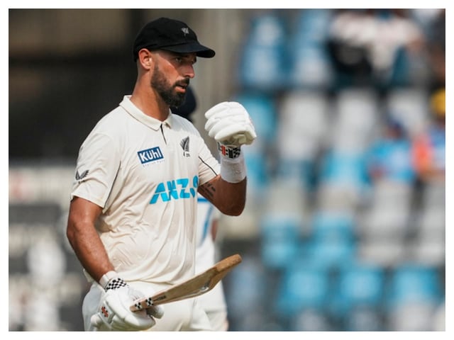 New Zealand increased towards the victory of innings on the second day, the hosts have a big crisis