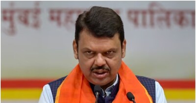 सीएम देवेंद्र फडणवीस ने ठाकरे बंधुओं के मिलन पर तंज कसा है.