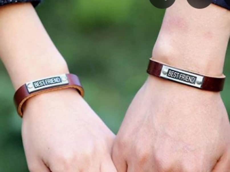 Friendship Bracelets Designs: Band Not Bracelet! This time give this stylish gift to your best buddy on Friendship Day, see the latest design 3