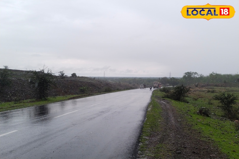 रुक रुक कर बारिश रुक रुक कर बारिश