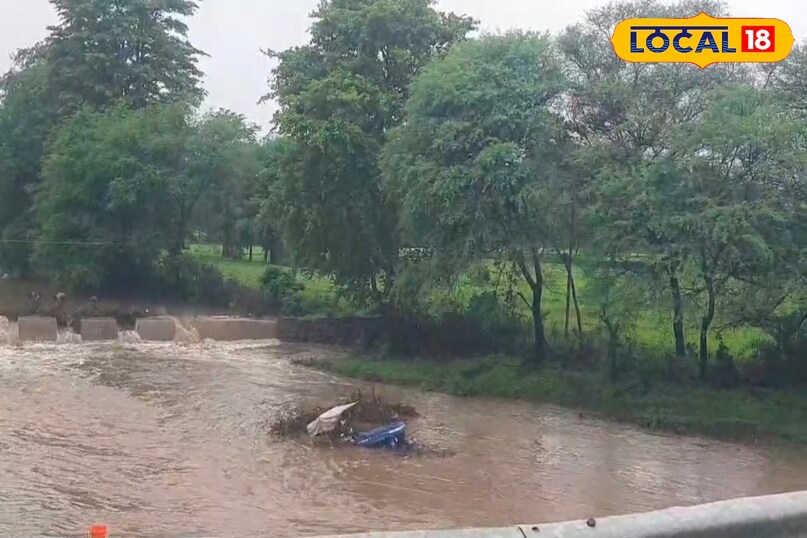 राहतगढ़ खुरई रास्ता बंद राहतगढ़ खुरई रास्ता बंद
