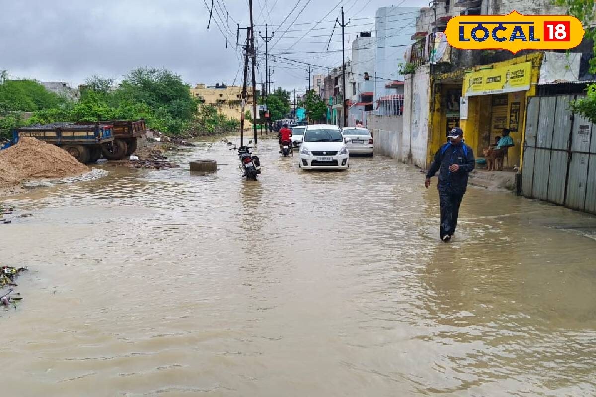बिलासपुर में आफत की बारिश...जलभराव से जूझते लोग, प्रशासन के दावे फेल