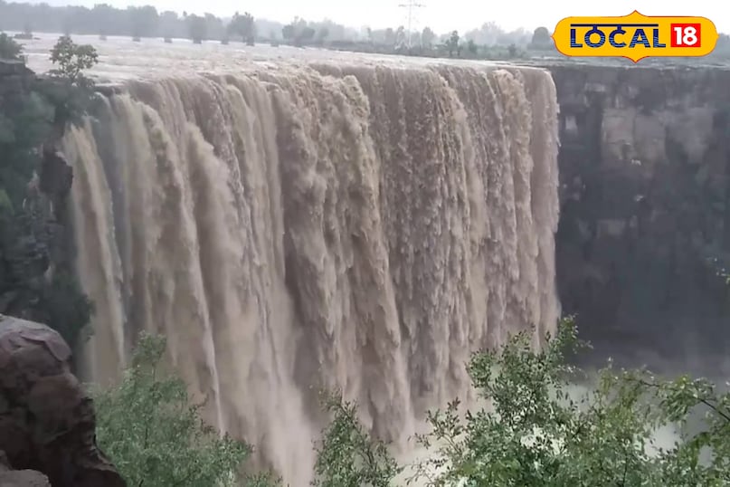 femous Waterfalls, Top 10 Waterfalls in Madhya Pradesh, मप्र के टॉप 40 झरने, local18, khargone letest news, Madhya Pradesh hindi news 