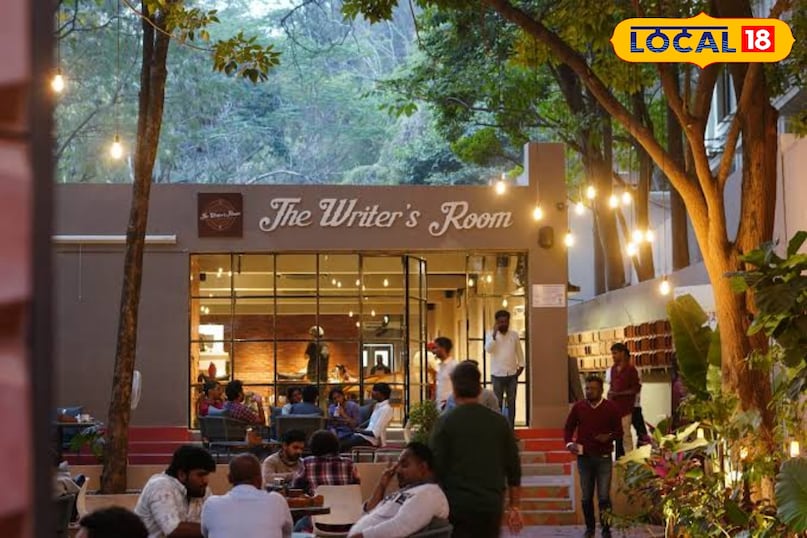 5. The Writers Room The Writers Room, as the name suggests, is made for writers and book-lovers. Here, you can read books related to writing and inspiring atmosphere for creative writing, you can read the book with a kiss. 5. The Writers Room The Writers Room, as the name suggests, is made for writers and book-lovers. Here, you can read books related to writing and inspiring atmosphere for creative writing, you can read the book with a kiss.