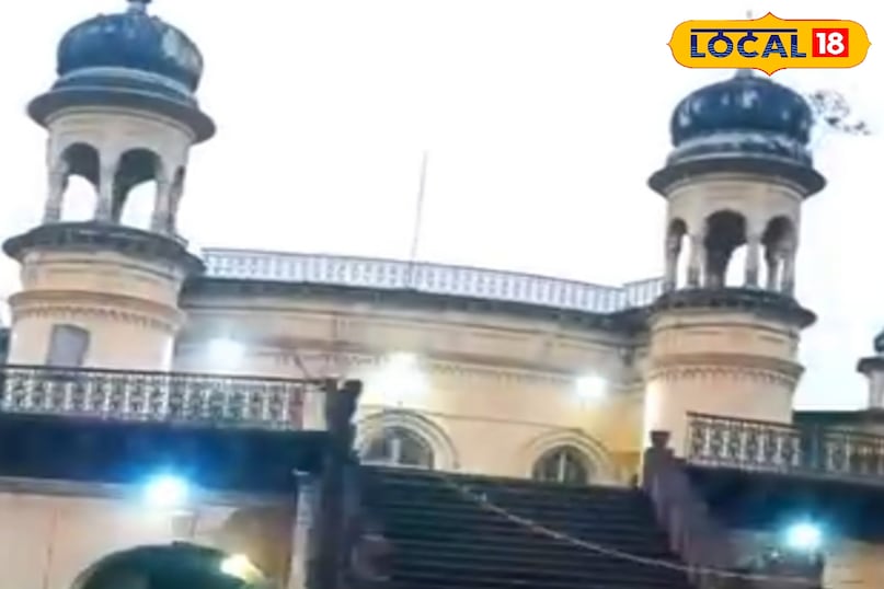 नक्काशी के कायल है जाते हैं पर्यटक.