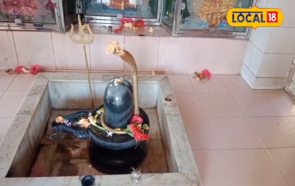 Mau News: राम-सीता ने यहां किया था विश्राम! मऊ का रामघाट बना करोड़ों की आस्था का प्रतीक