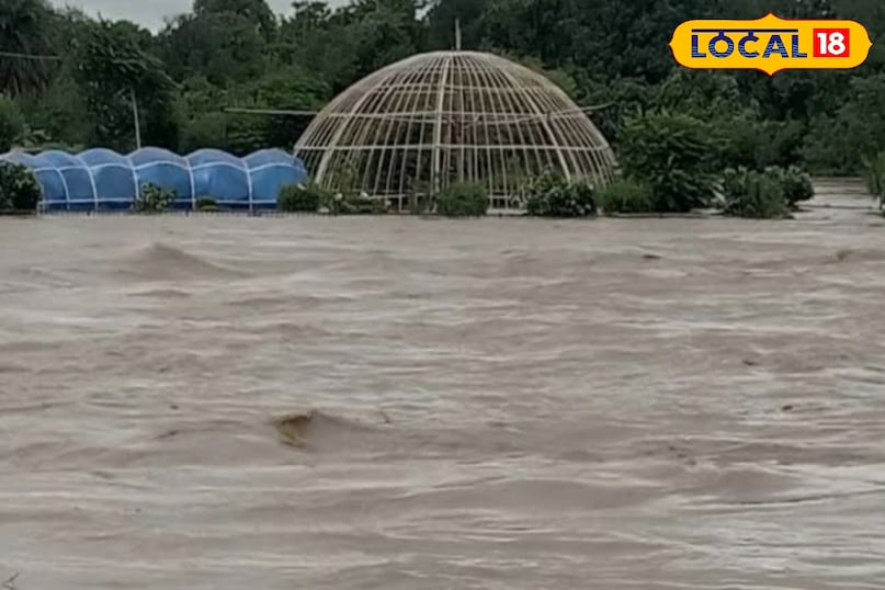 सब कुछ बहा ले गई बारिश. सब कुछ बहा ले गई बारिश.